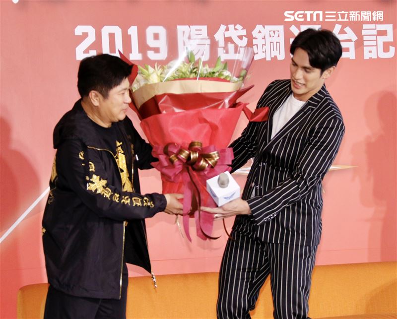 胡瓜出席陽岱鋼返台記者會。（圖/記者林聖凱攝影）