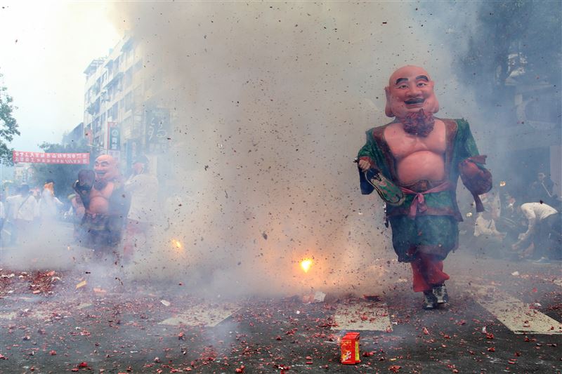 神攝手：周明宗