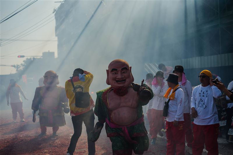 神攝手：周明宗