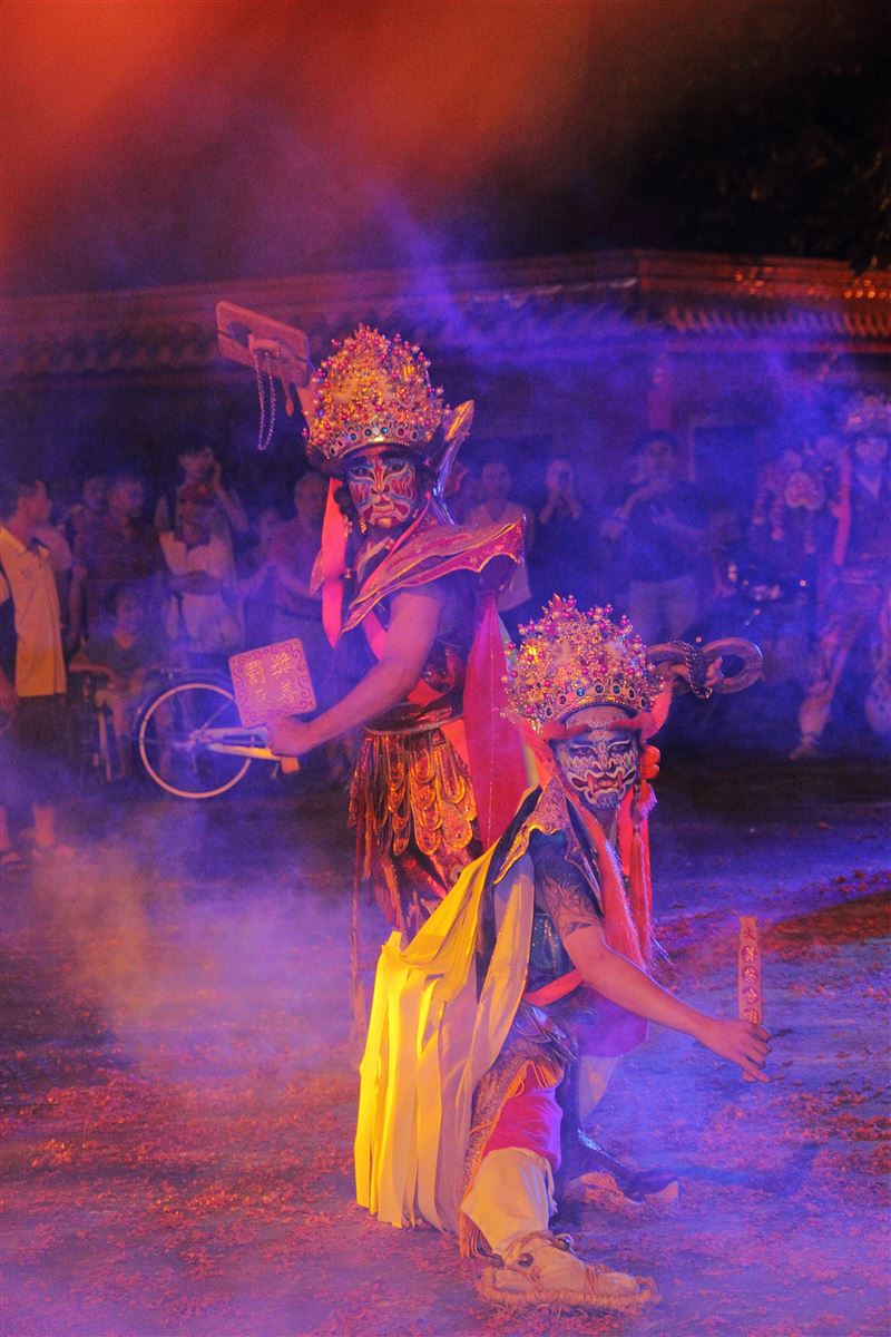 神攝手：周明宗