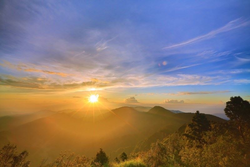 迎接曙光　太平山開放民眾上山看日出
