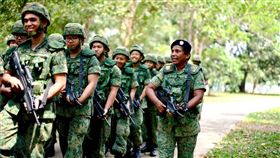 阿嬤教官（圖／翻攝自新加坡國防部）