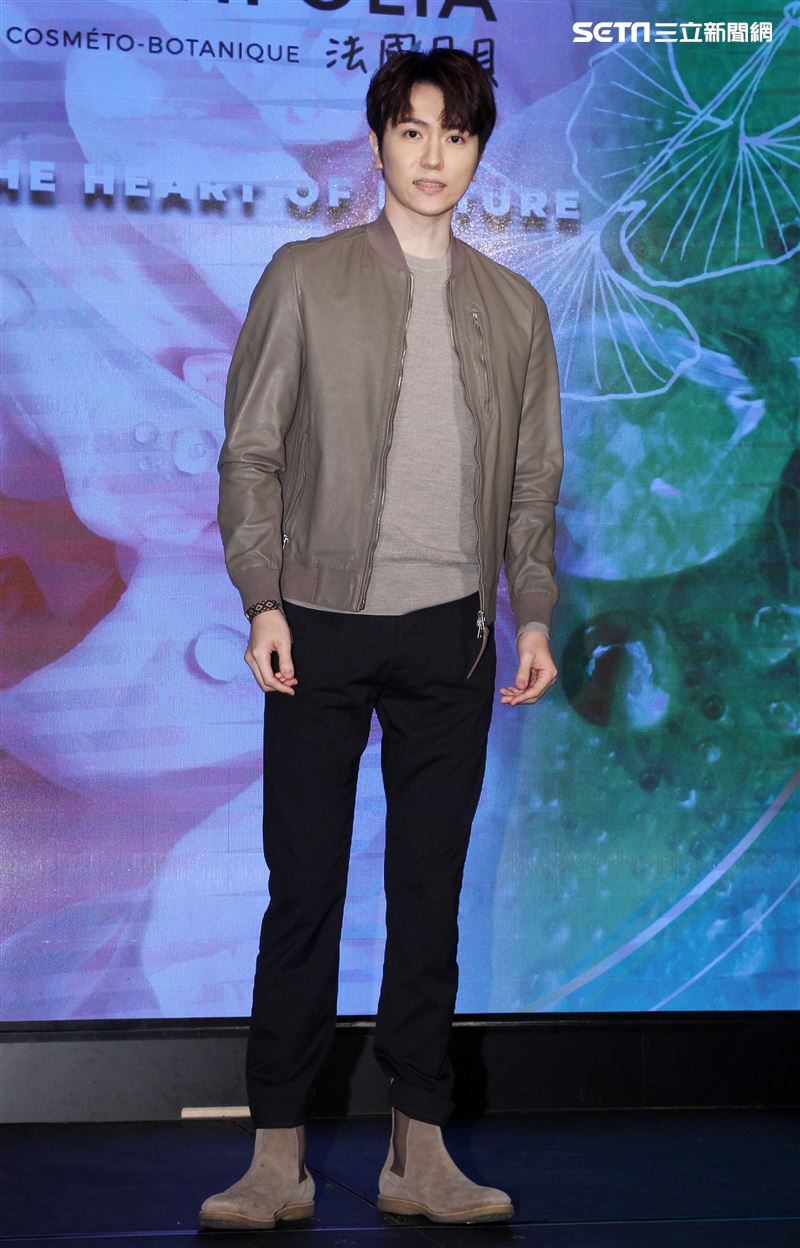 陳璽安擔任品牌「法國貝貝」愛心大使，幫助弱勢孩童。（記者邱榮吉/攝影）