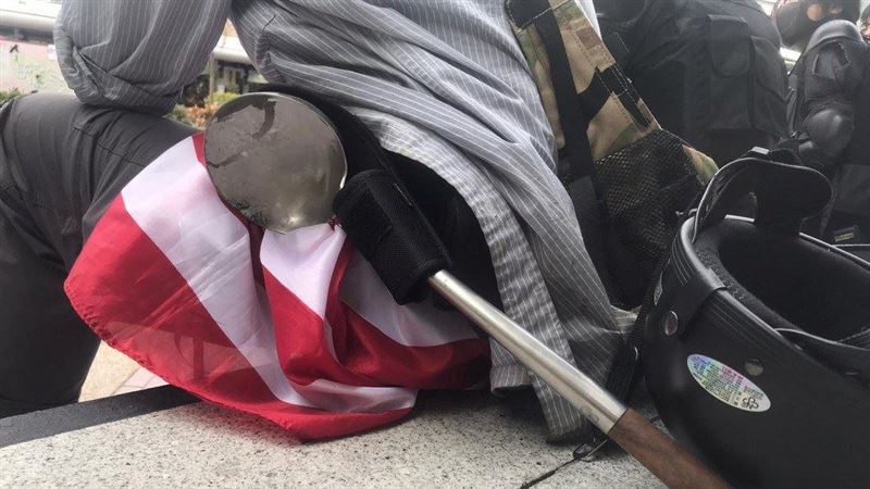 為理大抗爭者燒飯　香港廚師不怕坐牢