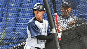 新人王陳晨威參加冬盟比賽。（圖／中職提供）