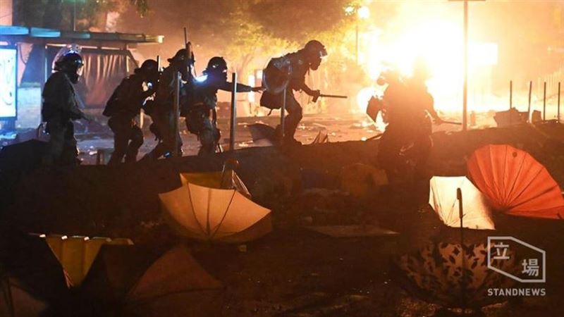 川普：若不是我　港14分鐘就被殲滅