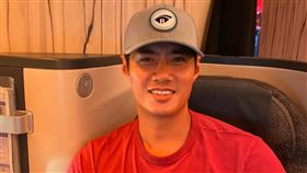 陳偉殷搭即回台灣。（圖／翻攝自陳偉殷粉絲團）