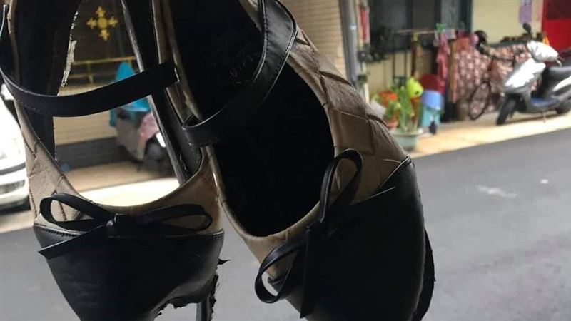 女兒鞋穿一次就報銷　網驚：小心霸凌
