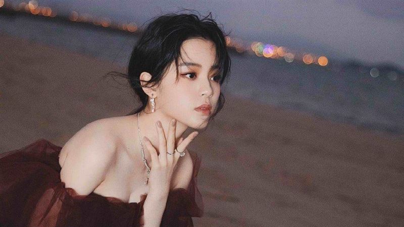 表態有用！歐陽娜娜成「金雞獎擔當」