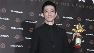 爆學姊失戀！《返校》奪新導演地獄行