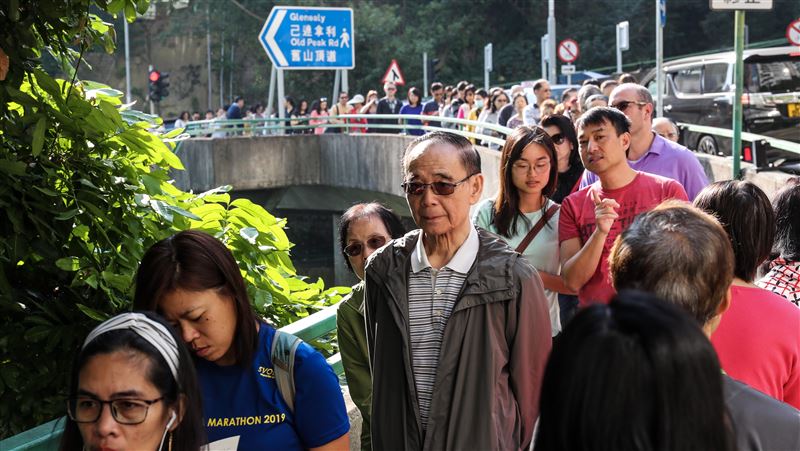 香港區選登場　投票數較上屆增近3倍