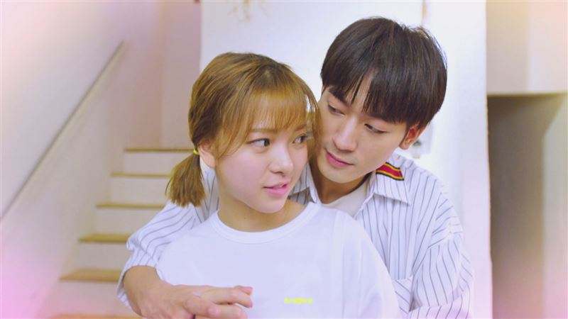 從後面來！《網紅》小樂曝廚房羞事