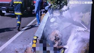 夜衝撞山溝卡死　男大生慘遭活活燒死
