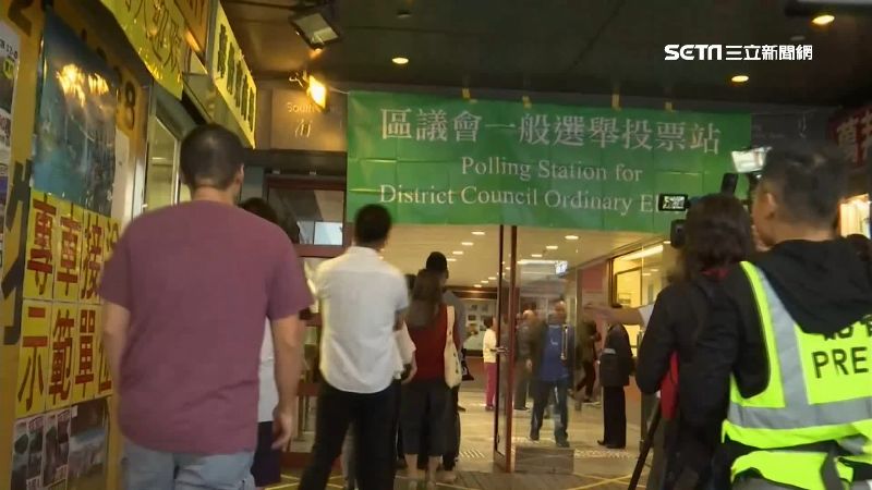 泛民強壓建制派！港運動領袖幾全當選