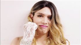 ▲張奕在粉絲感謝祭扮女裝（圖／翻攝自歐力士官方推特）