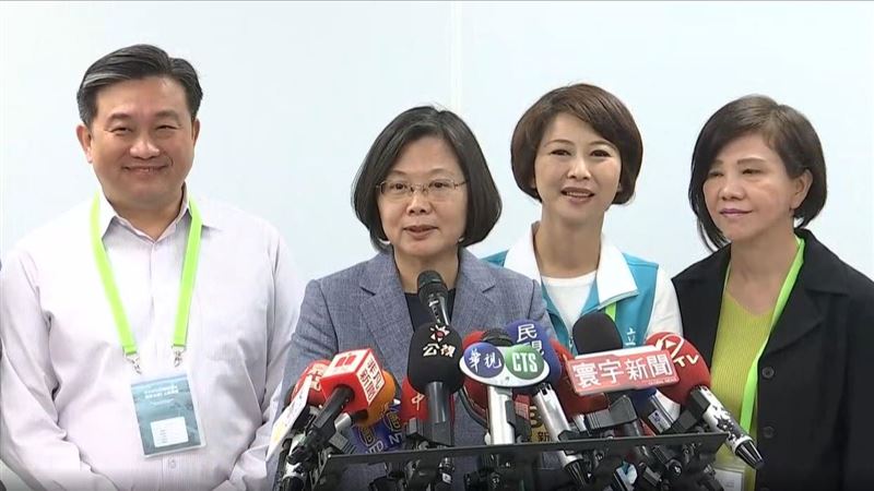 韓控NCC髒兮兮　蔡英文嗆回