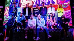 混血兒娛樂眾歌手們。（圖／混血兒娛樂提供）