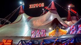 英國,馬戲團,空中飛人,特技表演,Zippos Christmas Circus(圖/翻攝自Zippos Circus推特)