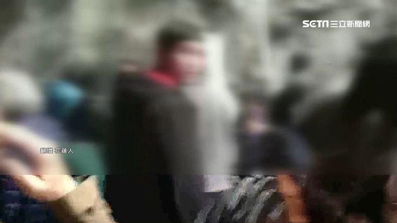 九曲洞前撒紙屑　硬拗「有機可分類」