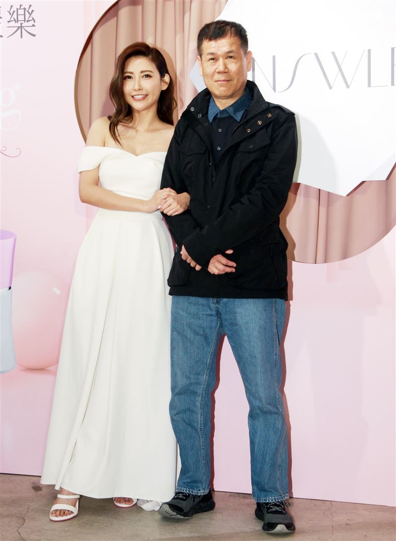 愷樂與爸爸一同出席活動，開出未來女婿條件。（記者邱榮吉/攝影）