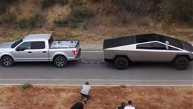 Cybertruck,Tesla,Ford,特斯拉,福特,拔河,重賽,推特,不滿,皮卡,貨卡, 圖／翻攝自YouTube
