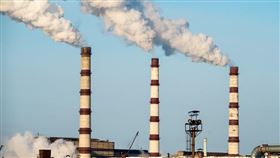 聯合國環境規劃署26日發布報告指出，按照現今各國承諾的減少排放目標，預料本世紀全球氣溫將升高攝氏3.2度，引發廣泛且具毀滅性的氣候衝擊。（圖取自Unsplash圖庫）