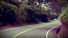 草屯148縣道，山路，陰暗，山間小路，彎道（圖／翻攝自googlemap）