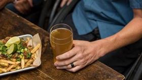 心肌梗塞,油膩,飲酒。