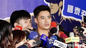 陳偉殷返台記者會。（圖/記者林聖凱攝影）