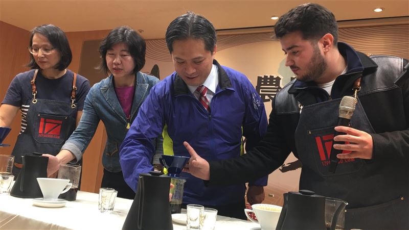 市集搭配咖啡　味嗅覺雙重饗宴在碧潭