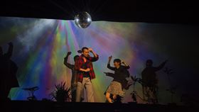 台灣當代舞台劇,首登,法國巴黎秋季藝術節,親愛的人生,搬進花都(圖/文化部提供)中央社