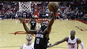▲哈登（James Harden）攻下34分6籃板5助攻，連3場得分超過30分。（圖／美聯社／達志影像）