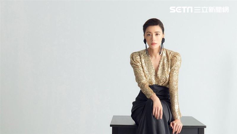 女星經歷喪子之痛！奪年度風格女人獎