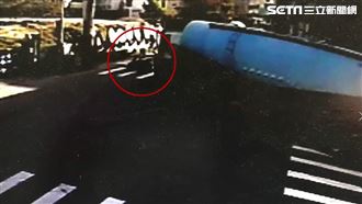 聯結車過彎太大　騎士一秒快閃結果.