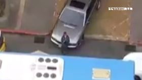 文 肉身擋轎車1200