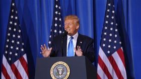 美國,川普,簽署,香港人權法案,跨黨派.議員按讚(圖/中央社)