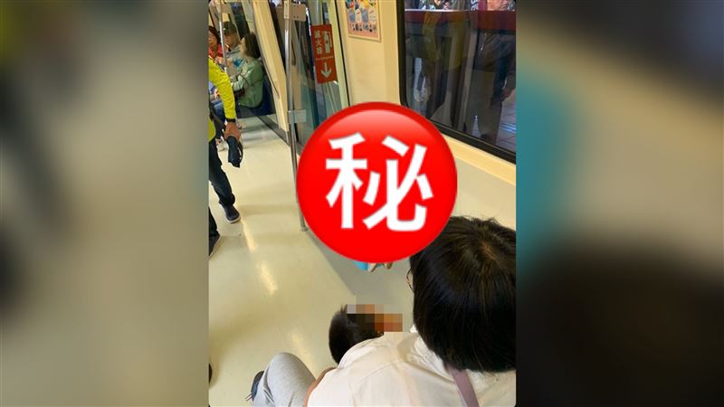 家教在哪？媽媽放縱兒在捷運上躺平