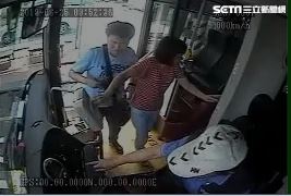 公車司機罵六字經　原來是乘客。。