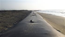 台南市,海岸遭侵蝕,復育,沙洲潟湖,有成效(圖/台南市政府提供)中央社