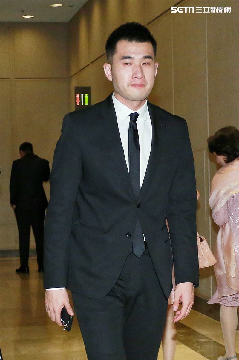 毛加恩大婚 賓客林曜晟（博焱）大淚崩。圖／記者林士傑攝影