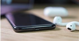 蘋果iphone變竊聽器。（圖／翻攝自Apple fan網站）