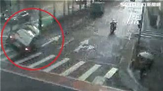 男自撞分隔島！車瞬間噴飛、旋轉翻覆