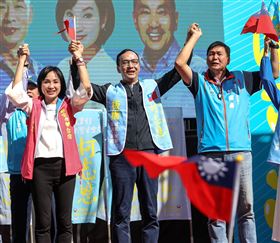 ▲朱立倫替柯志恩輔選。（圖／朱立倫辦公室提供）