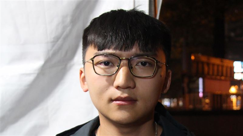 香港眾志鄭家朗：台灣人應該選擇民主