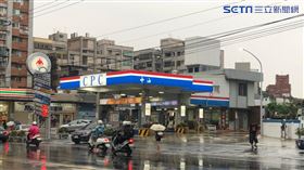 加油站（陳弋攝影）