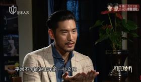 高以翔專訪表示希望挑戰英雄類的角色。（圖／翻攝高以翔微博）