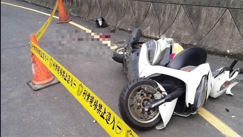 疑車速過快自撞護欄　男重創送醫不治