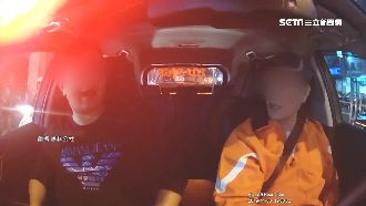 拒臨停怕開單！乘客嗆司機還拒付車資