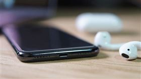 蘋果iphone變竊聽器。（圖／翻攝自Apple fan網站）