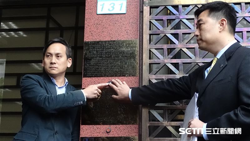 怒告黃國昌　韓辦按鈴嗆：刷存在感！